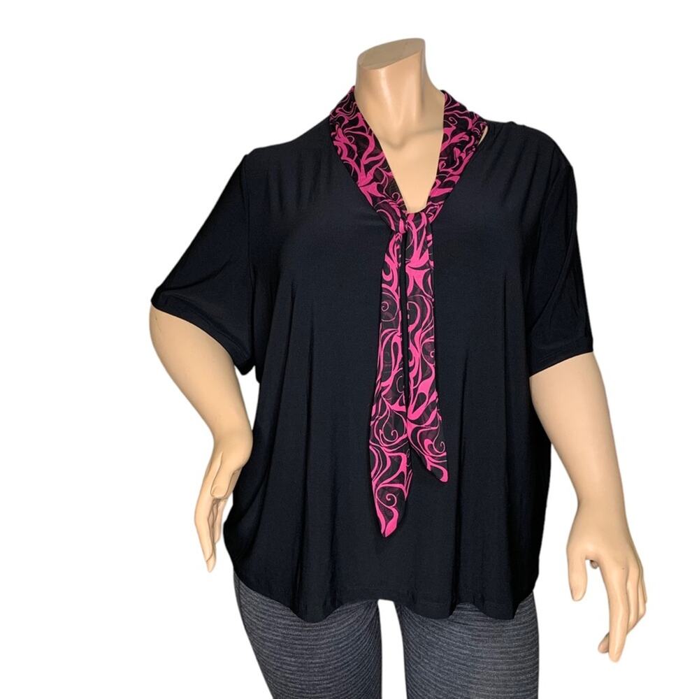 Susan Lawrence NWT Blouse Short Sleeve Size 3X Black with Purple Attached Scarf